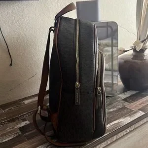 Michael kors signature back pack, very clean used only a few times Michael Kors Rhea Medium Signature Logo Backpack MK Powder  main image 4